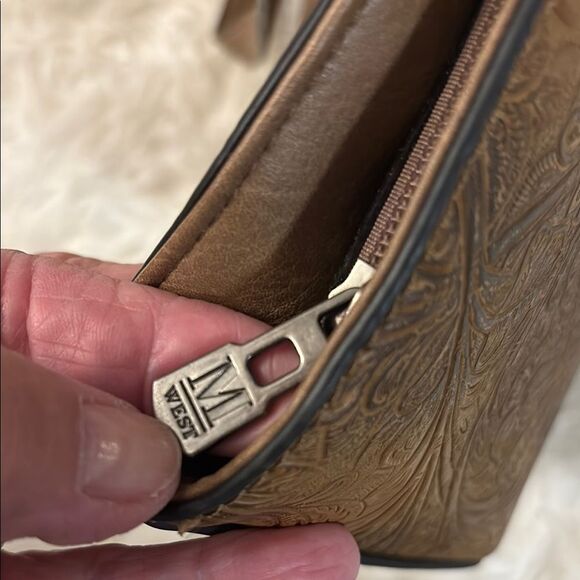 Montana West Concealed Carry Brown Tote Bag with Textured Finish - Picture 6 of 12